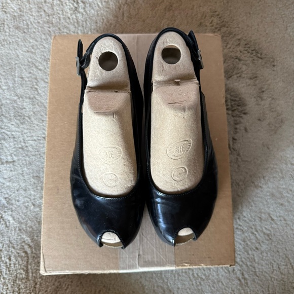 Mephisto Peep Toe Wedge Sandals - Picture 2 of 12